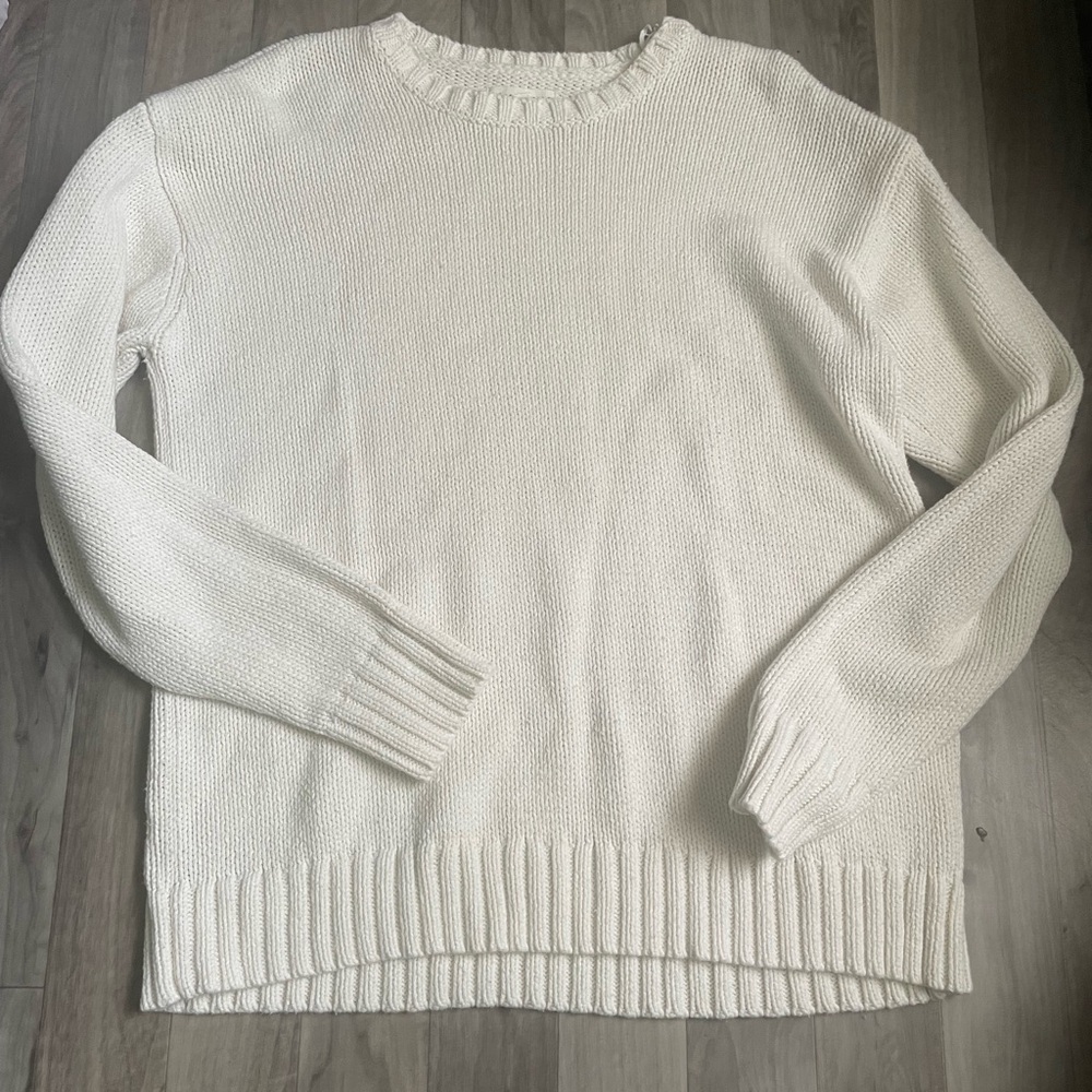 White Women's knit Sweater